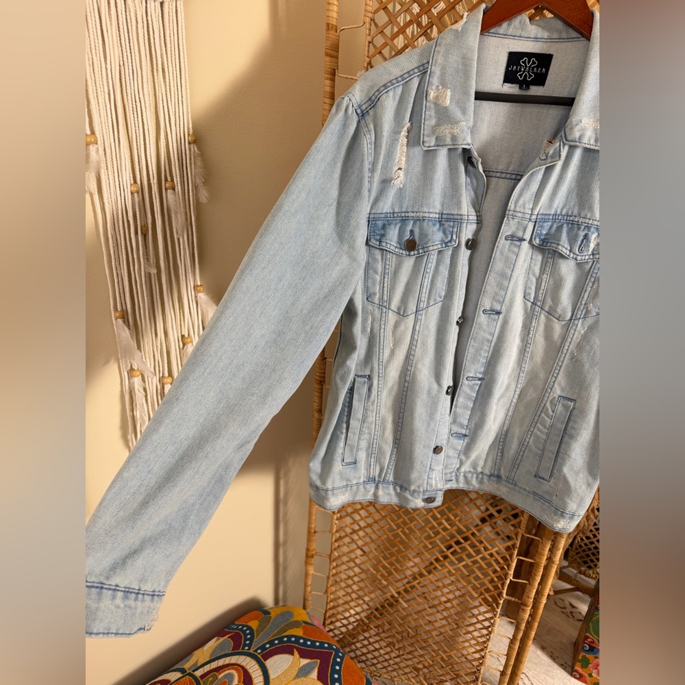 JayWalker Light Blue Distressed Denim Trucker Jacket - Picture 5 of 12